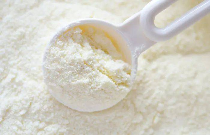 Instant Skim Milk Powder used in dairy and food manufacturing applications